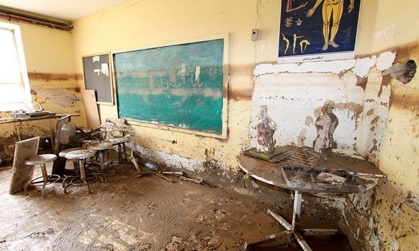 بازسازی ۱۰ مدرسه در مناطق سیل‌زده شادگان آغاز شد