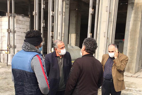 بازدید عضو شورای اسلامی شهر تهران از روند احداث ساختمان خانه شهر